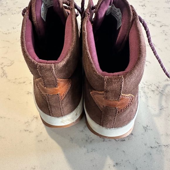 Timberland Women's Boots - Picture 3 of 4